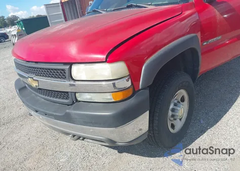 2001 Chevrolet Silverado 2500Hd from USA, damaged, VIN 1GCHK24U61E259151